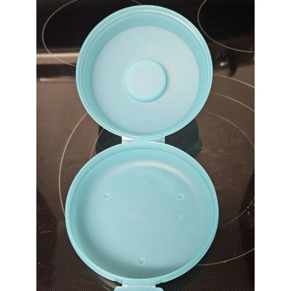 Tupperware Round Sandwich Bagel Keeper Teal No Insert 440A-1